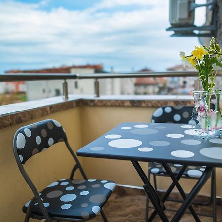 Apartament Tiana Lux ฮิซาเรีย ภายนอก รูปภาพ