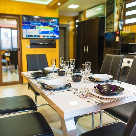 Apartament Tiana Lux ฮิซาเรีย ภายนอก รูปภาพ