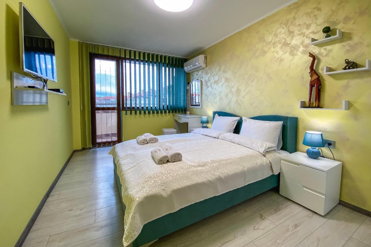 Apartament Tiana Lux ฮิซาเรีย ภายนอก รูปภาพ